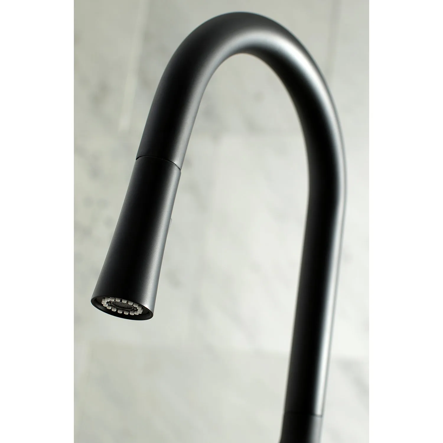 Gourmetier LS2721NYL Single-Handle Pull-Down Kitchen Faucet