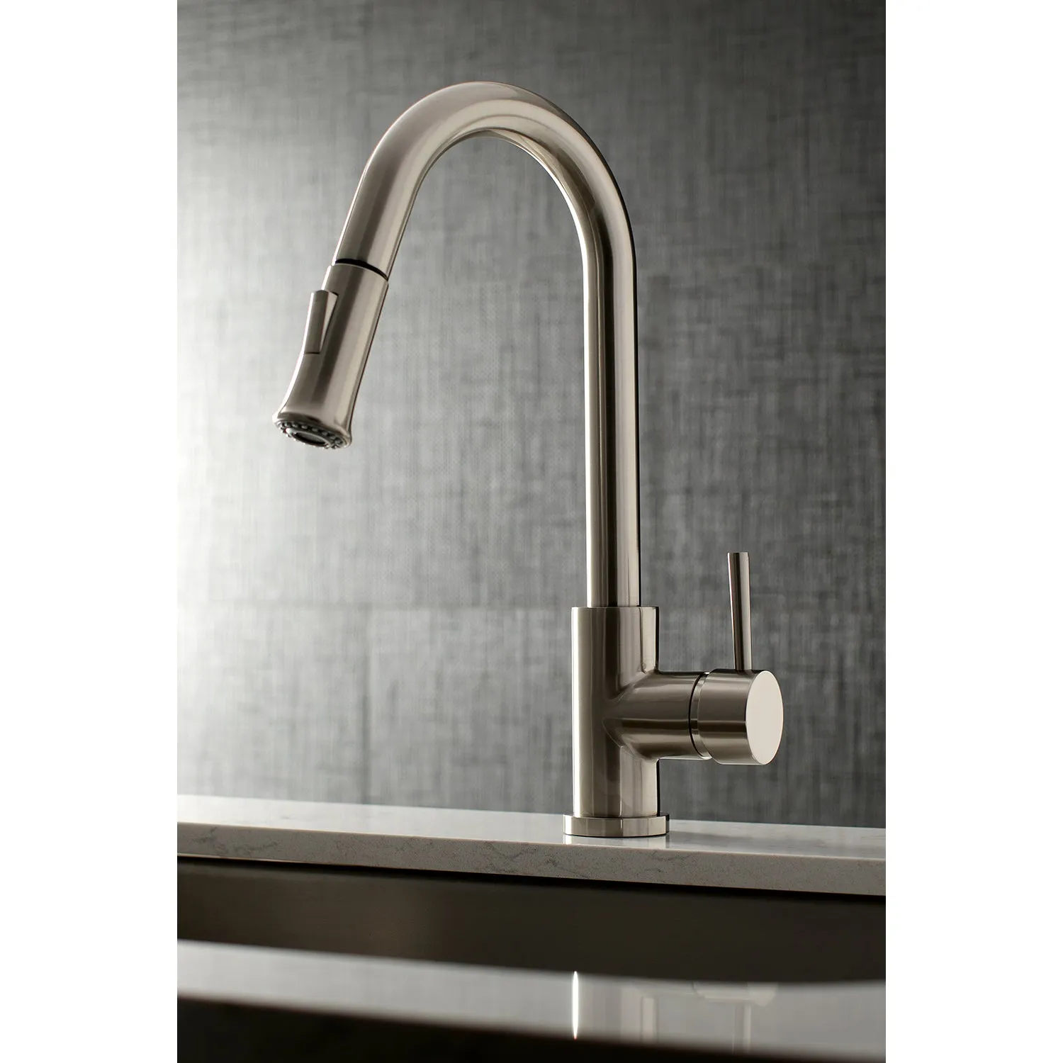 Gourmetier LS8628DL Concord Single-Handle Pull-Down Kitchen Faucet