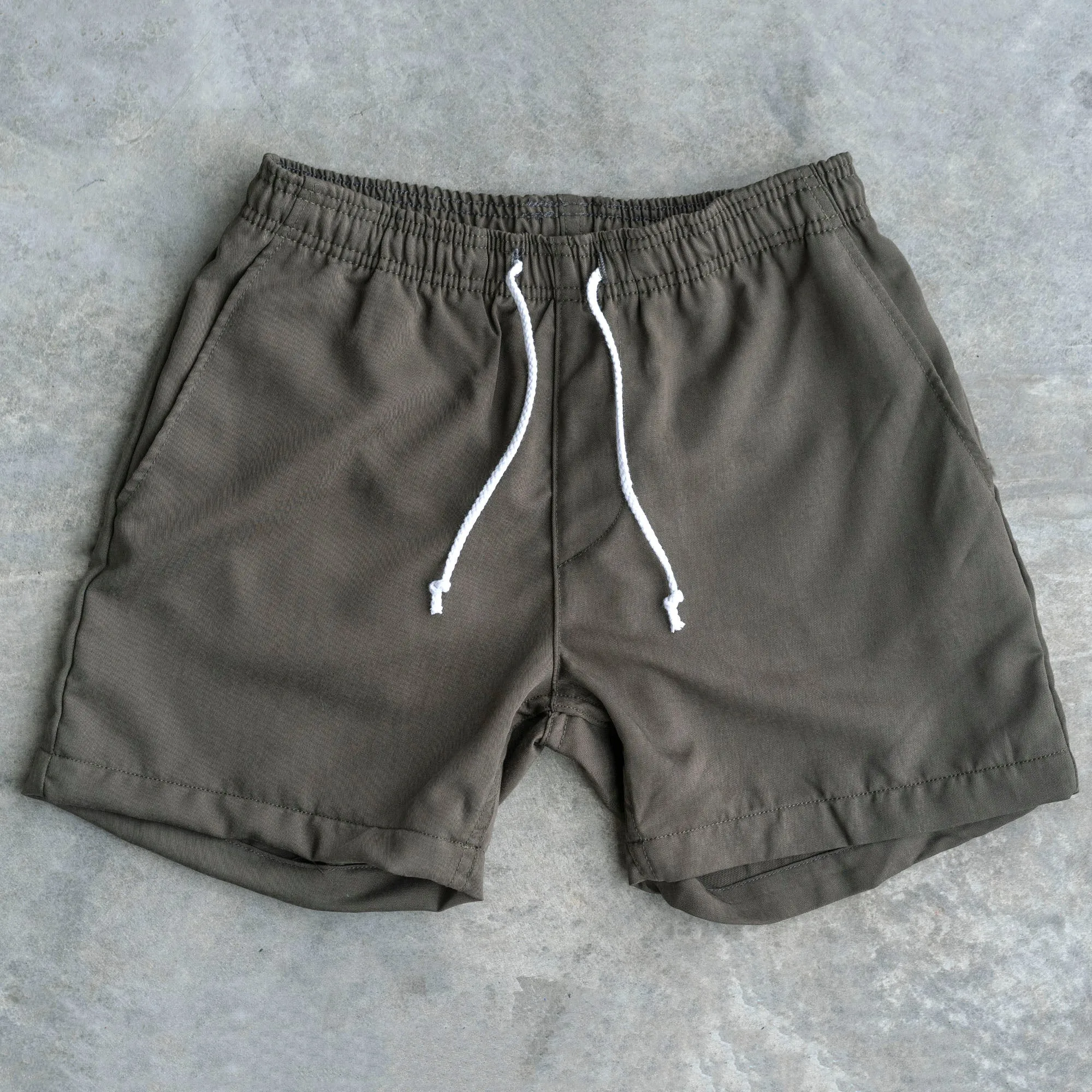 Laidback Short in Olive Tencel Twill