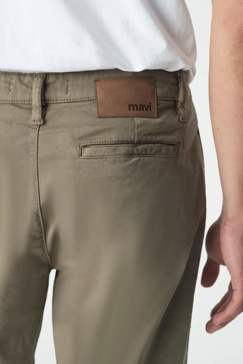 Simon Shorts in Sage Twill